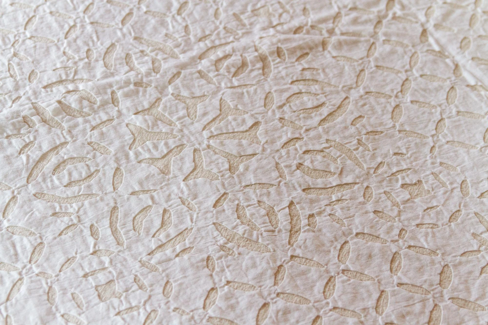 Bela White Applique Coverlet 6 Bela White Applique Coverlet - Image 4