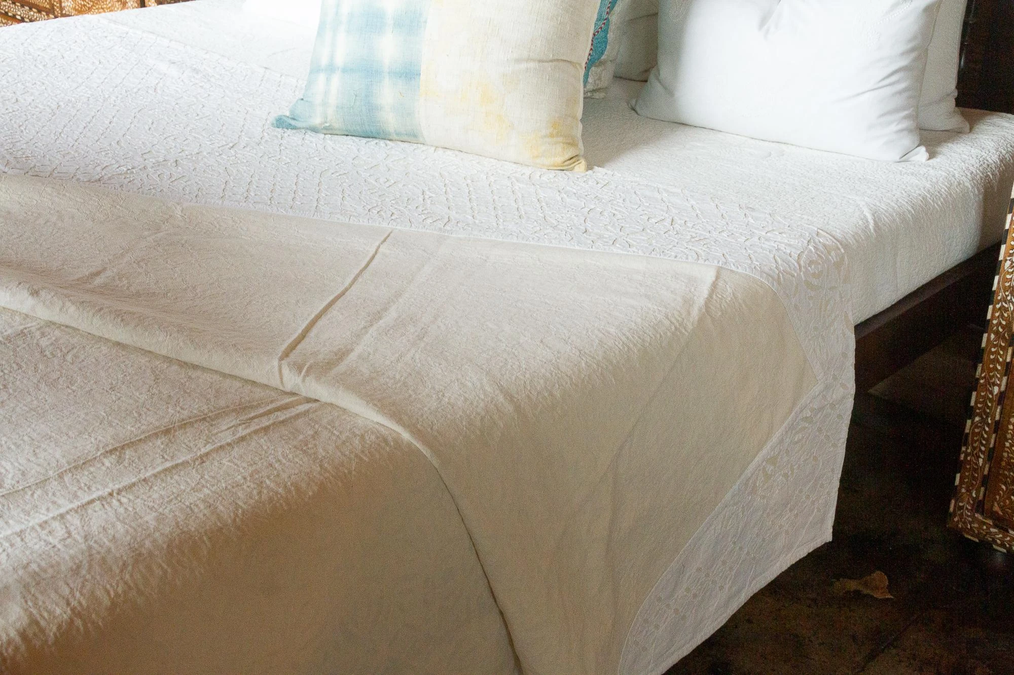 Bela White Applique Coverlet 7 Bela White Applique Coverlet - Image 5