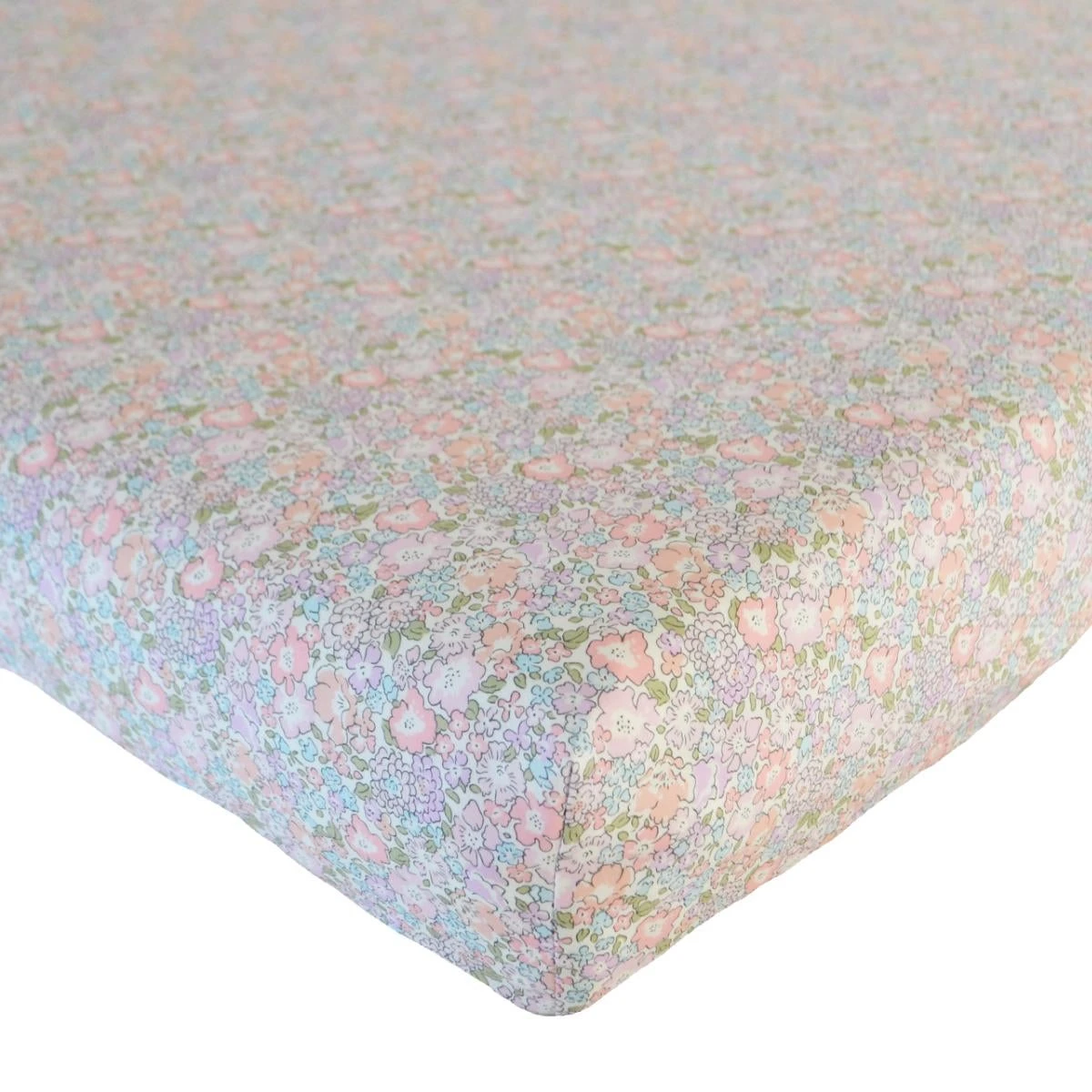 Coco & Wolf Fitted Sheet Made With Liberty Fabric Michelle Lilac, King 5 Coco & Wolf Fitted Sheet Made With Liberty Fabric Michelle Lilac, King - Image 3