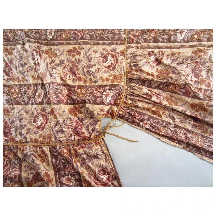 Fine And Early Antique 19th Century Printed Glazed Waxed Chintz American Coverlet Bed Spread Quilt 12 Fine And Early Antique 19th Century Printed Glazed Waxed Chintz American Coverlet Bed Spread Quilt - Image 10