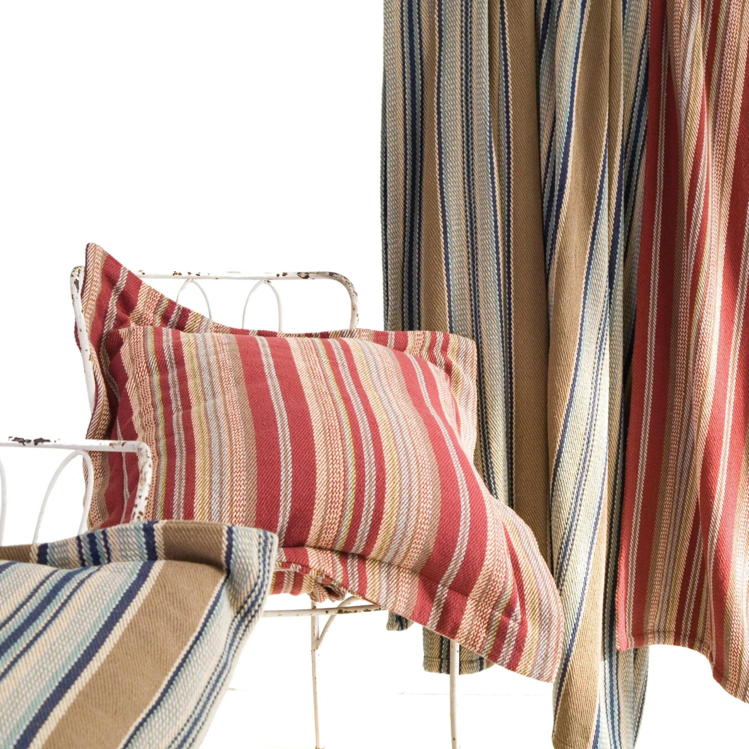 Pine Cone Hill By Annie Selke Blue Heron Blanket, King 5 Pine Cone Hill By Annie Selke Blue Heron Blanket, King - Image 3