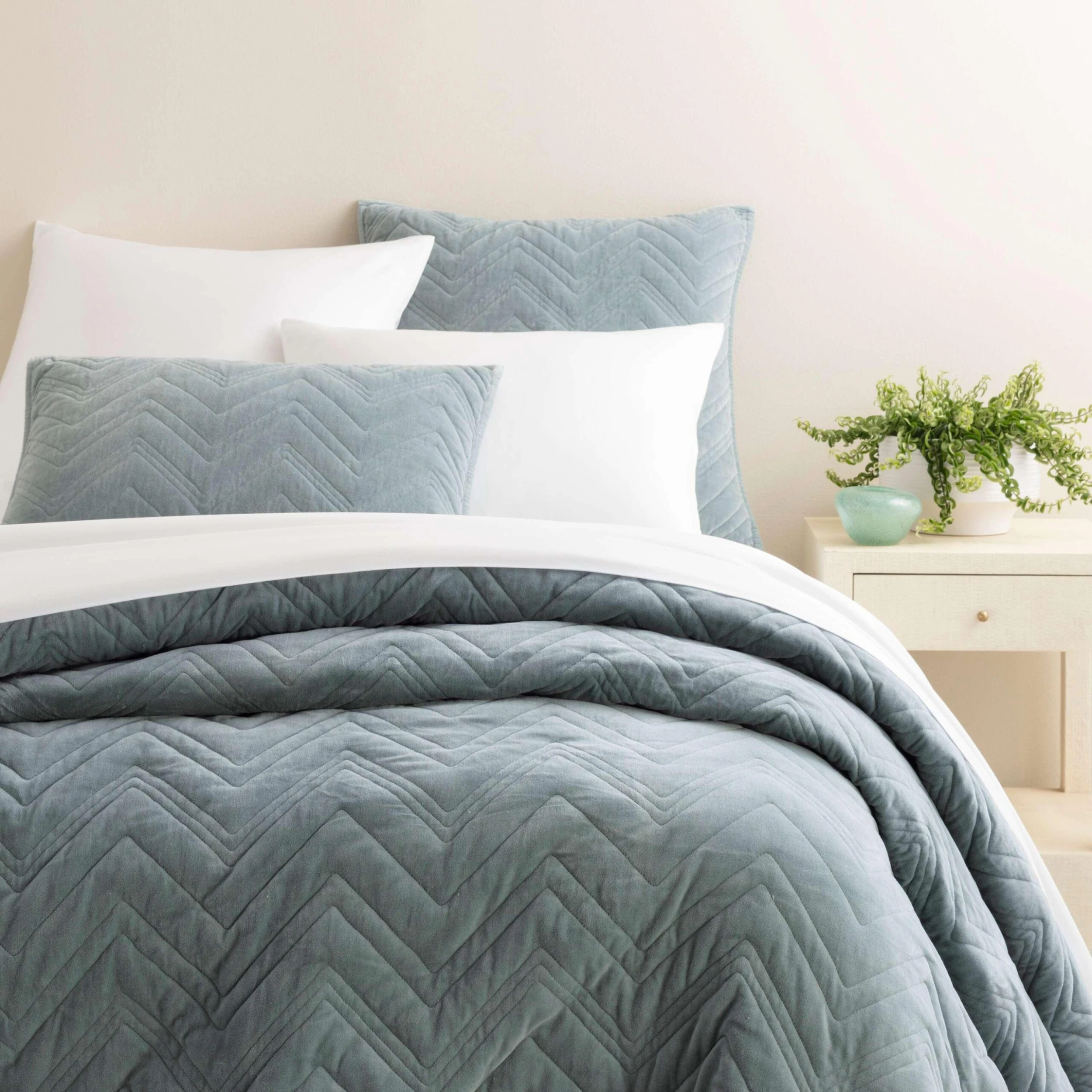 Pine Cone Hill By Annie Selke Brentwood Velvet Ocean Quilt, King 3 Pine Cone Hill By Annie Selke Brentwood Velvet Ocean Quilt, King