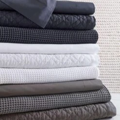 Pine Cone Hill By Annie Selke Bubble Blue Matelasse Coverlet, Twin -Coco & Wolf Shop pine cone hill by annie selke bubble blue matelasse coverlet twin 6338