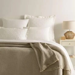 Pine Cone Hill By Annie Selke Hoyt Sand Coverlet, King