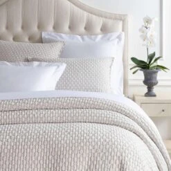 Pine Cone Hill By Annie Selke Lodi Sand Matelasse Coverlet, Queen