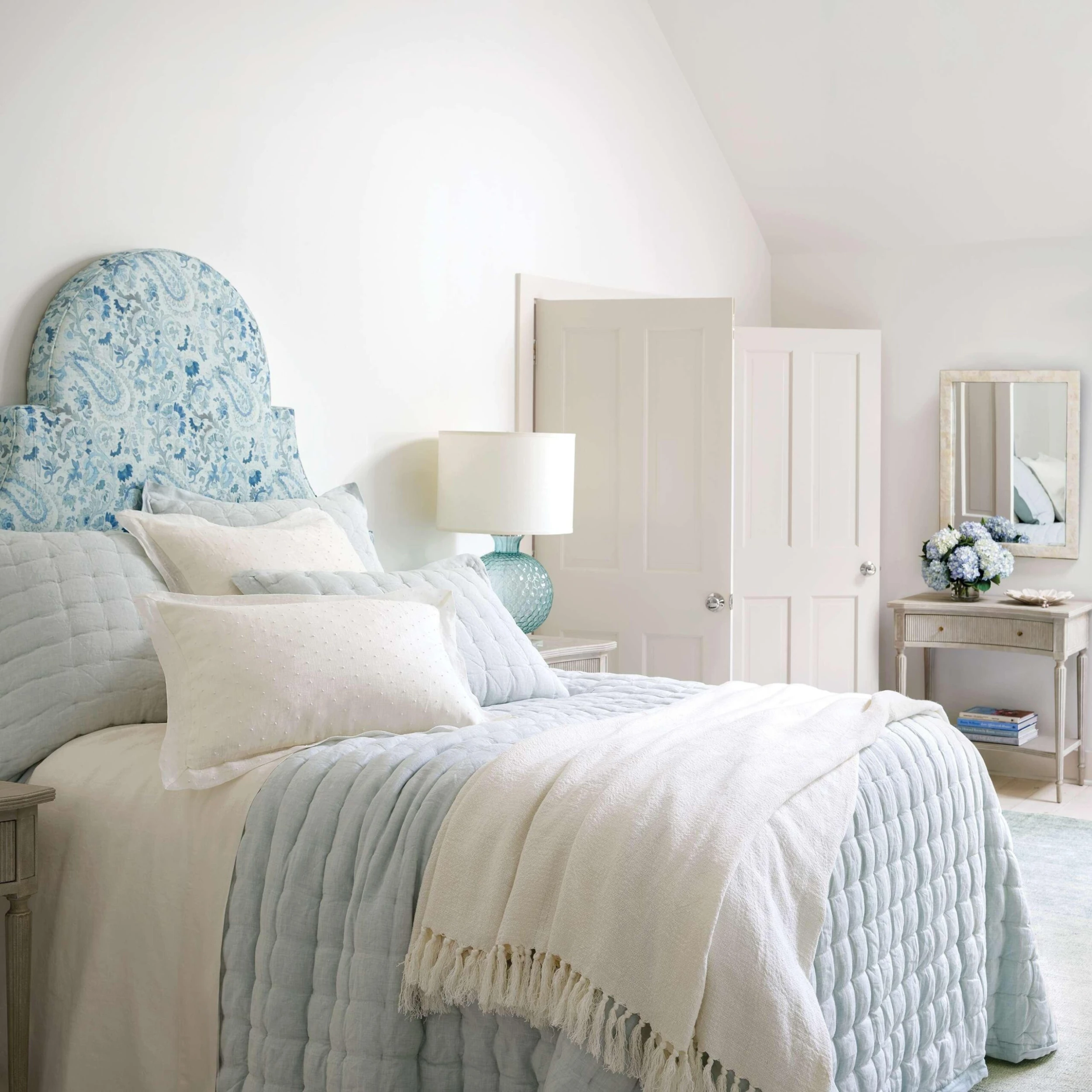 Pine Cone Hill By Annie Selke Lush Linen Sky Puff, Full/Queen 4 Pine Cone Hill By Annie Selke Lush Linen Sky Puff, Full/Queen - Image 2