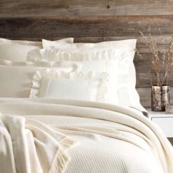 Pine Cone Hill By Annie Selke Petite Trellis Ivory Matelasse Coverlet, King