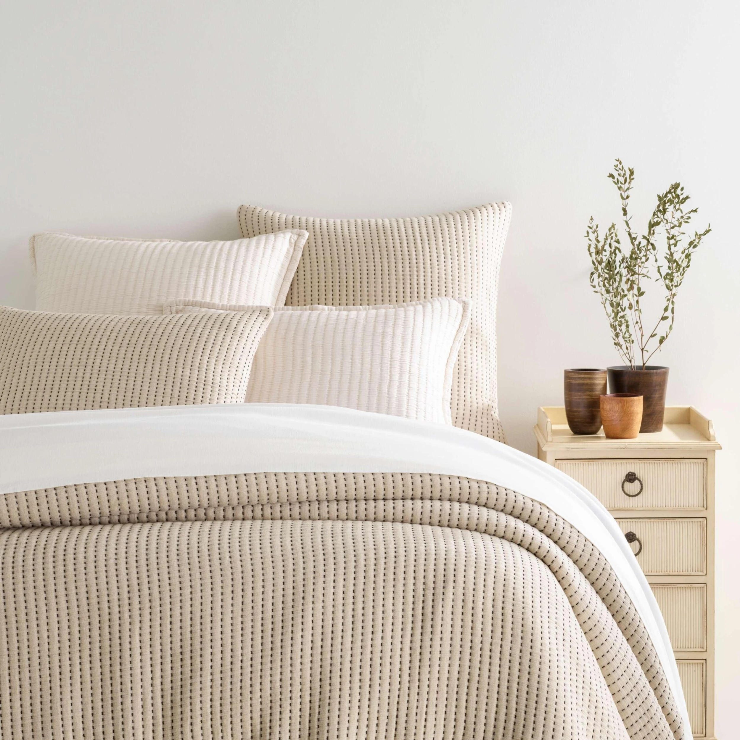 Pine Cone Hill By Annie Selke Pick Stitch Natural Matelasse Coverlet, Full/Queen 3 Pine Cone Hill By Annie Selke Pick Stitch Natural Matelasse Coverlet, Full/Queen