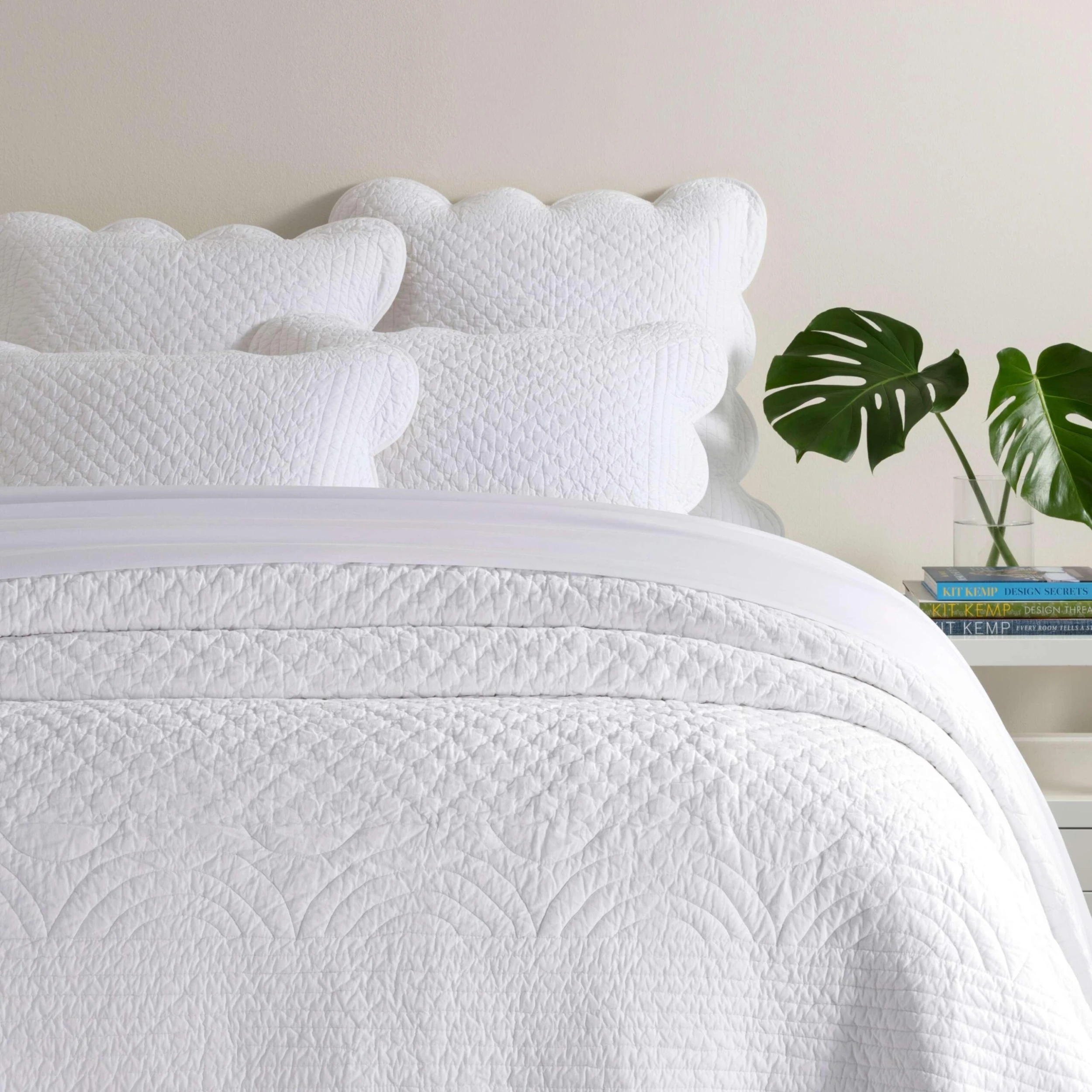 Pine Cone Hill By Annie Selke Power Shake Scallop White Quilt, King 5 Pine Cone Hill By Annie Selke Power Shake Scallop White Quilt, King - Image 3