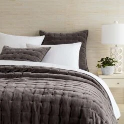 Pine Cone Hill By Annie Selke Vienna Velvet Shale Quilt, Full/Queen