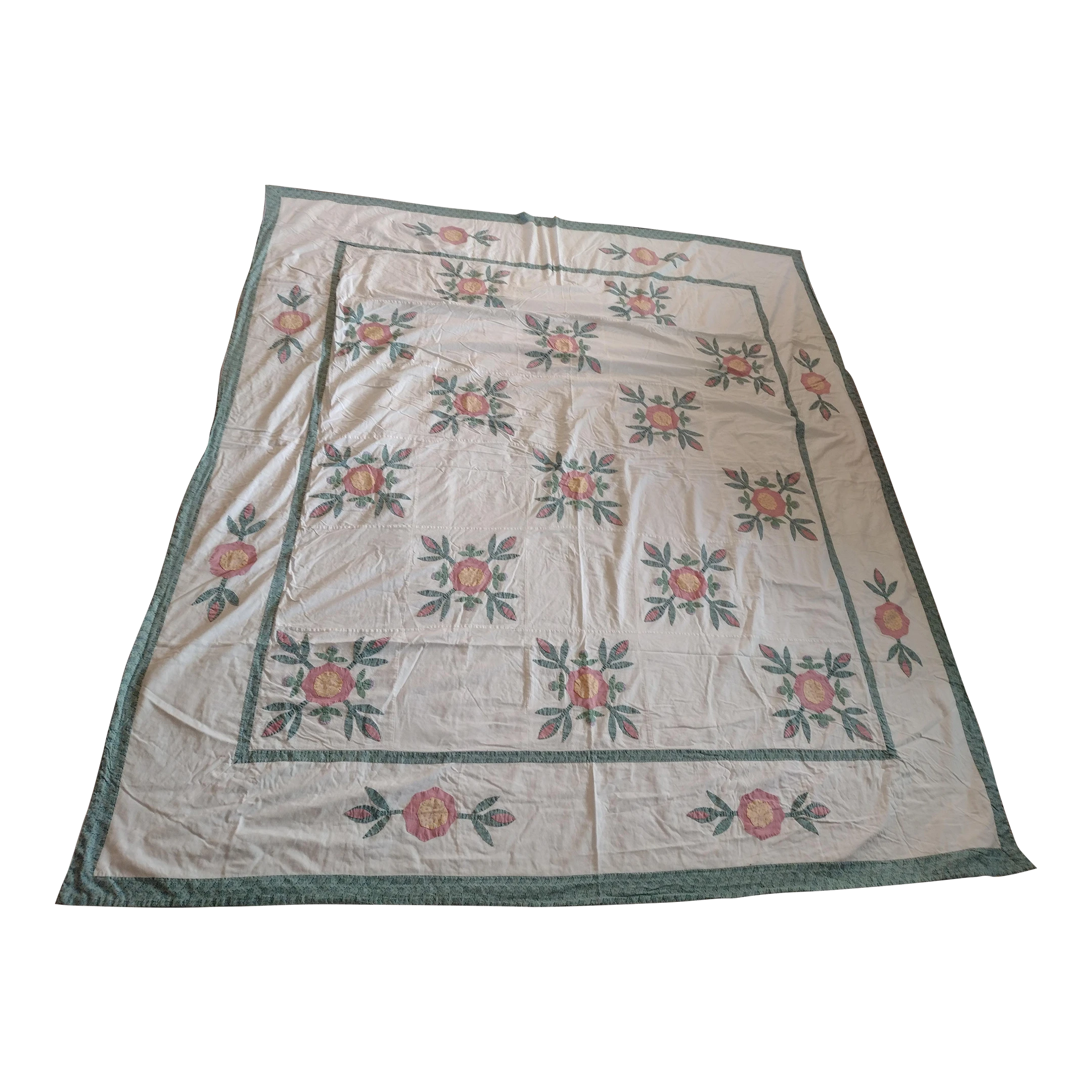 Vintage 1980s Hand Quilted Applique Floral Duvet Coverlet 3 Vintage 1980s Hand Quilted Applique Floral Duvet Coverlet